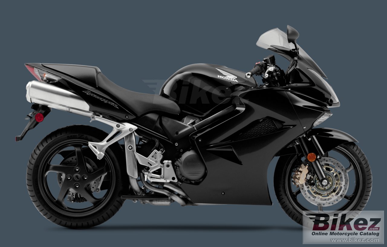 Big Honda interceptor abs picture and wallpaper from Bikez.com